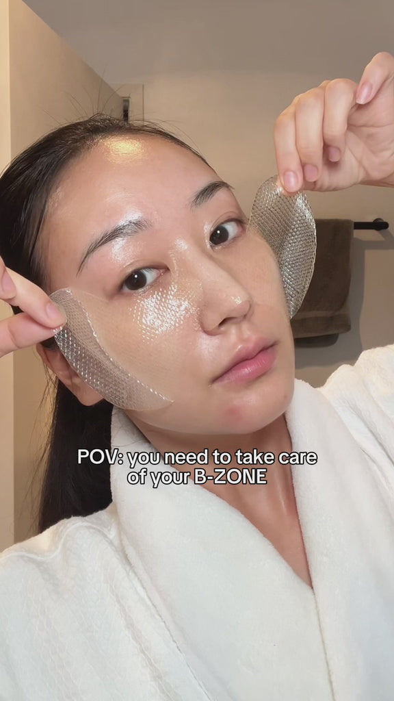 Video of woman applying the hydrogel mask on 